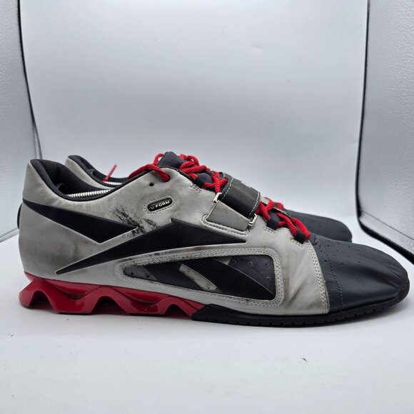 Athletic_Shoes